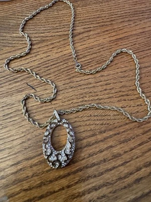 Elegante collar de piedra, tachonado, oro y colgante ornamentado 32 pulgadas Foto 1 de 4