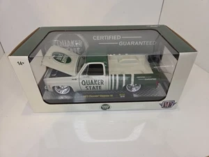 M2 Machines 1:24 ​​1973 Chevrolet Cheyenne 10 QUAKER STATE Green/White  - Picture 1 of 5