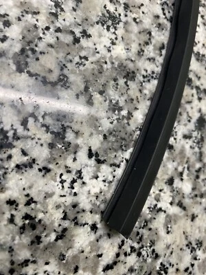 Compatível com Ford Escort COSWORTH Hatchback vedação de janela moldura externa 1993 - 2000. - Imagem 1 de 4