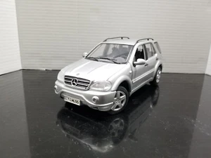 MAISTO SILVER 1/18 SCALE MERCEDES-BENZ ML55 AMG DIE-CAST MODEL CAR SUV GERMANY - Picture 1 of 15