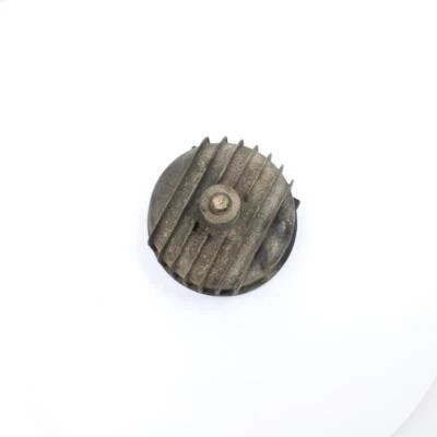 1984 YAMAHA VENTURE ENGINE OIL FILTER COVER - Image 1 of 4