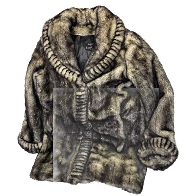 Gorgeous Womans Dennis Basso Faux Fur Coat Sz XS Excellent Condition - Image 1 of 4