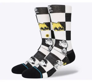 Men's Size Large Stance Checked Peanuts Gang Charlie Brown Snoopy Lucy Sally etc - Picture 1 of 11