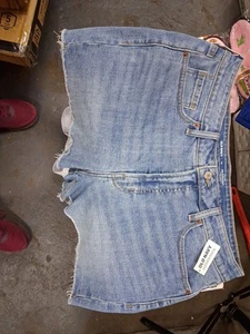 Old Navy hellblaue Damenjeans abgeschnittene Shorts Größe 14 477 JJ - Bild 1 von 3