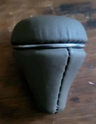 Jaguar XJ6, tipo S cuero salvia/gris palanca de cambios perilla - Imagen 1 de 3