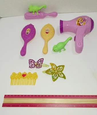 Accesorios de peinado Disney Princesa Rapunzel con secador de pelo en funcionamiento Glam N Go Foto 1 de 2