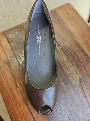 SAS Women's Scarlett Peeptoe Wedge Sandals In Brown Size 8 W Handcrafted In... - Image 1 of 4