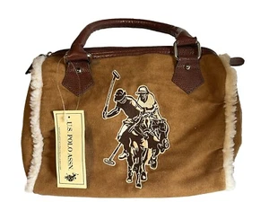 Borsa a tracolla piccola sherpa finta pelle scamosciata US Polo Assn grande logo pony marrone nuova con etichette - Foto 1 di 9