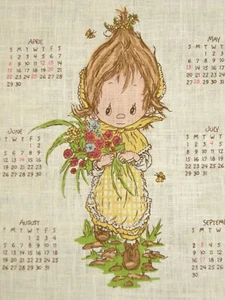 Toalla de té de lino 1979 calendario colgante floral cabaña abuela núcleo niña 27x17 pulgadas - Imagen 1 de 6