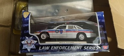 modellino auto polizia crown vittoria 1:24 toronto police die cast - Immagine 1 di 4