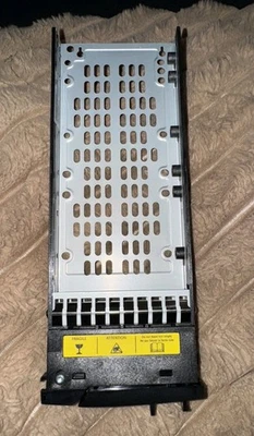 Lote de 12 unidades de disco duro Dell Compellent/Xyratex EB-2425 para SATA/SAS de 2,5"  Foto 1 de 4