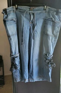 Vintage Jalete Crop Wide Legged Jeans Wones Size 24 Lots of Pockets! - Picture 1 of 15