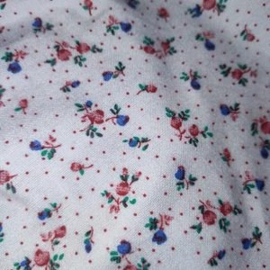 De Colección Retro Tela de Algodón Rojo y Azul Estampado Floral Blanco 46" Ancho x 9 Yardas - Imagen 1 de 2