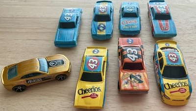 Richard Petty #43 Die-Cast LOT Hot Wheels Honey Nut Cheerios ChexThe King NASCAR — 第 1/4 张图片