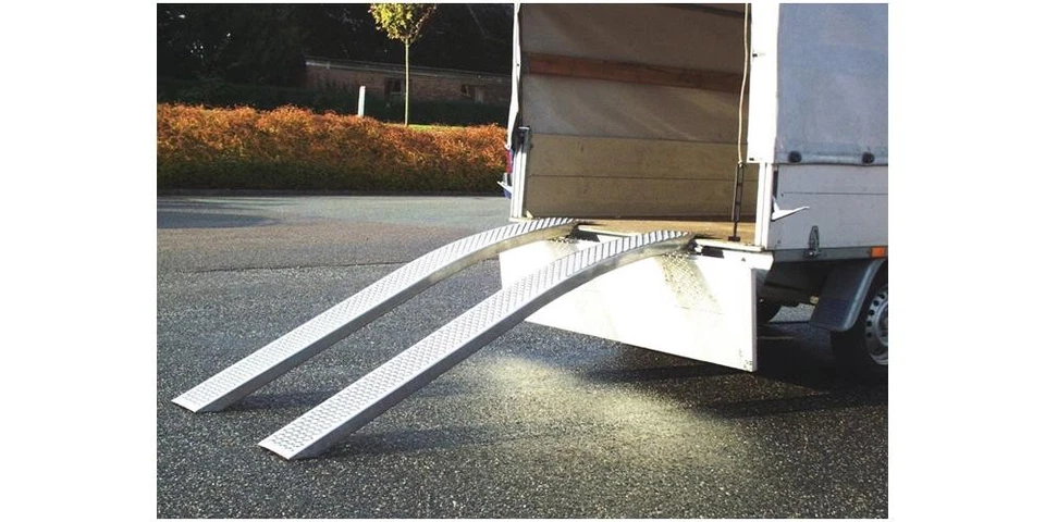 Auffahrrampen Alu 150cm gebogen 400 Kg