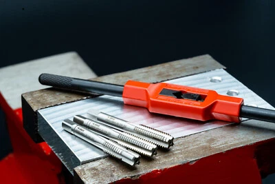 Windeisen Baer Gewindebohrer Werkzeughalter DIN1814 Stahl Druckguss - Bild 1 von 4