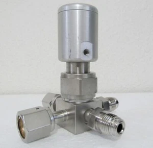 Válvula de 4 vías Nupro 6LV-BND2232P-C, 1/4" VCR cara sellada - Imagen 1 de 9