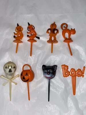 HALLOWEEN CAKE TOPPERS pumpkin SKULL BLACK CAT CUPCAKE HONG KONG Witch - Image 1 of 4