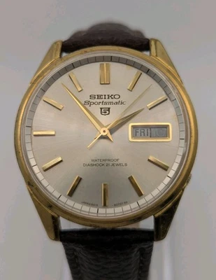 Seiko 5 Sportsmatic 35mm 21j 6619-8050 Automatic Day Date Watch - RUNNING  - Image 1 of 4