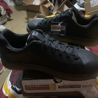 Skechers Streetwear Air Cooled Memory Foam Size 8.5 - Image 1 of 4