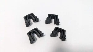 4x Halteclip Clip Frontblende Halterung Buchsen für Lian-Li LianLi PC7-FN Case - Bild 1 von 4