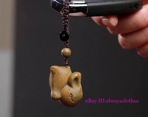 3.3*2*1.8CM Hand Carved Green Sandalwood Netsuke: Cute Zodiac Rabbit 奔跑兔 - Picture 1 of 3