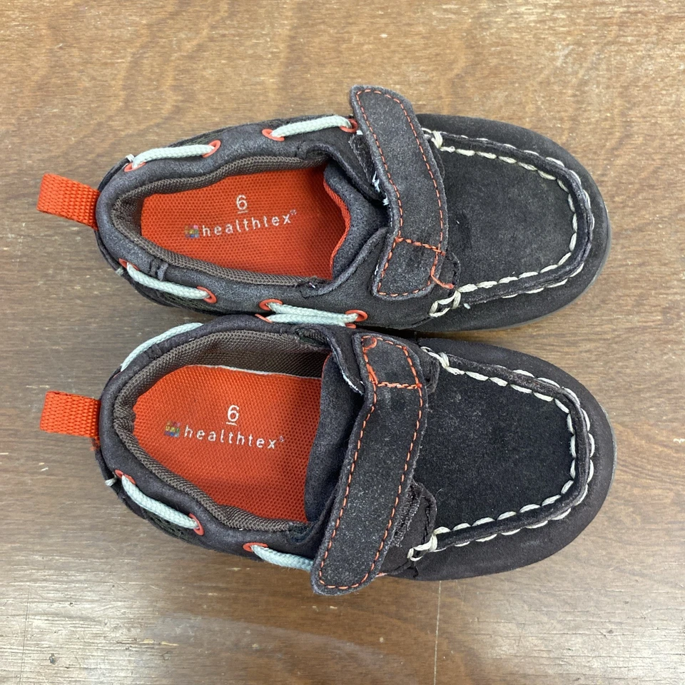 Zapatos sin cordones Healthtex para niños pequeños talla 6. Gamuza marrón. Buen estado Foto 1 de 4
