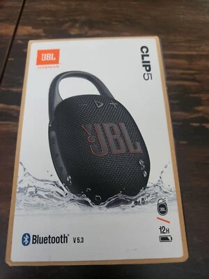 JBL Clip 5 Waterproof Bluetooth Speaker 12H Playtime Carabiner Pro Sound, Black - Image 1 of 2
