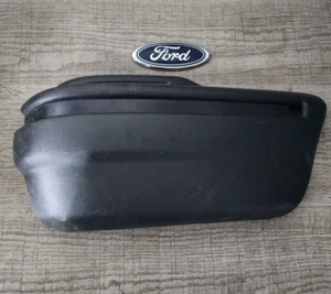 FORD ORION GHIA i MK1 PASSENGER FRONT BUMPER END 83AB17860AAW GENUINE NEW PART - Picture 1 of 3