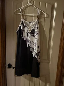 Etcyy New Women Dress 2xl. Knee length 37 Inches Long - Picture 1 of 2