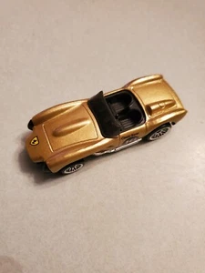 Hot Wheels Ferrari Convertible #16 1:64 Gold Diecast Car - Picture 1 of 6
