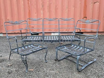 vintage WOODARD wrought iron patio furniture - Image 1 of 4