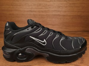 brown and black air max plus