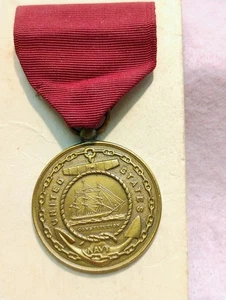 VINTAGE ~ USN UNITED STATES NAVY ~ GOOD CONDUCT MEDAL ~ (on card) - Picture 1 of 2