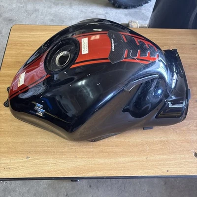 2015 SUZUKI HAYABUSA FUEL TANK GAS RESERVOIR PETROL STORAGE CELL BLACK - Image 1 of 4