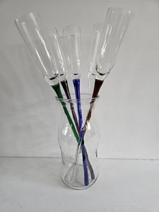 Kunst mundgeblasenes Glas 5er Set Sektflöten + Vase 17" Höhe x 1 7/8" Breite / Vase 9 3/4" Höhe - Bild 1 von 8