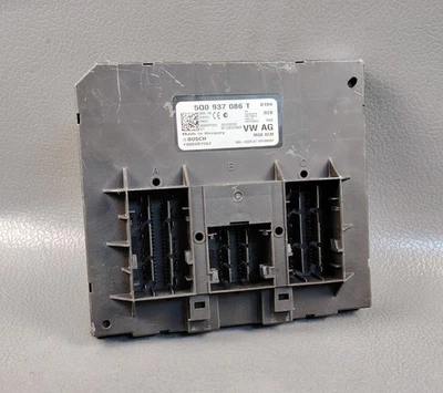 Modulo Di Controllo Carrozzeria SKODA OCTAVIA III Combi 5E5 5E6 1.2 T 5Q0937086T - Immagine 1 di 4