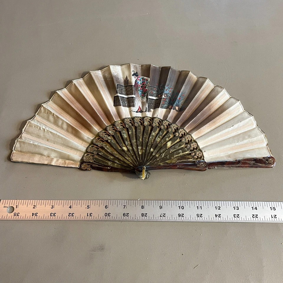 Ventilador de mano vintage de plástico y papel plegable 1920-1930 floral Japón antiguo Foto 1 de 4