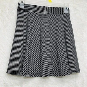 SO Girls Skater Skirt Black/White Striped Skirt  - Picture 1 of 8