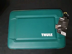 Thule Gauntlet 3.0 13 Inch Mac Book Pro Case - Picture 1 of 2