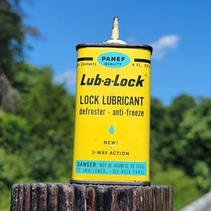 Vintage OIL CAN LOCK LUBE CAN 4 OZ OILER TIN LITHO OIL CAN MILWAUKEE WISCONSIN - Picture 1 of 9