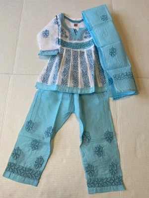 Bebé Niña Chikankari Indio Paquistaní Traje Shalwar Kameez Diwali Eid Azul Blanco  Foto 1 de 4