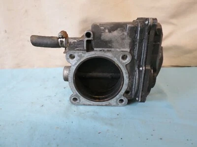 03 04 05 06 Válvula de cuerpo del acelerador de combustible Mitsubishi Montero 3,8 L TPS MN130069 Foto 1 de 4
