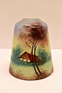 Paralume lampada vetro conico vintage dipinto a mano scena casetta alberi alto 6 pollici "1 - Foto 1 di 12