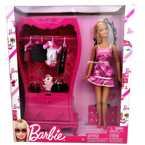 2009 Barbie Glam Wardrobe and Doll with Accessories Worn Box 