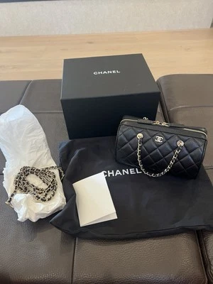 New CHANEL 25P Top Handles Black CAVIAR Bag Purse W Receipt CC Logo - Image 1 of 4