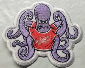 Detroit Red Wings NHL Hockey Octopus Embroidered Patch 3x3.5" - Picture 1 of 2