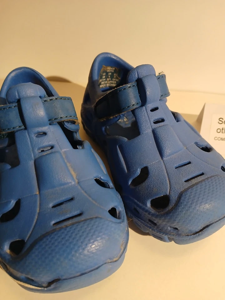 Size 5M, Stride Rite Surprize Toddler  Water Sneakers Sandals Shoes - Изображение 1 из 4