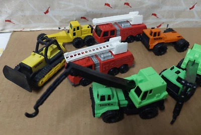 Lot of Vintage 8 Tonka Plastic Trucks - Image 1 of 4
