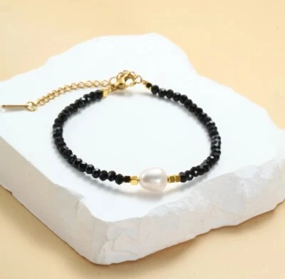 Pulsera de cuentas de vidrio negro y perlas frescas preciosas Foto 1 de 2